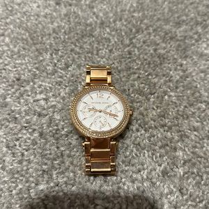 Michel kors rose gold watch